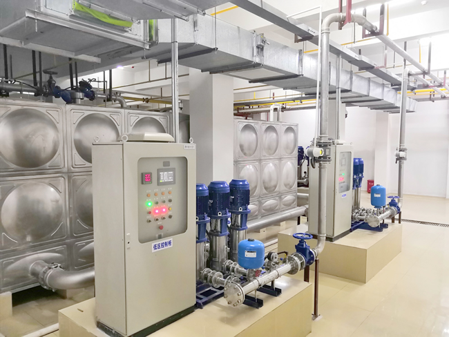 姚家?guī)X新城生活變頻供水成套機(jī)組設(shè)備