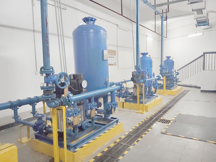武漢世茂天胤小區(qū)生活變頻恒壓供水設(shè)備